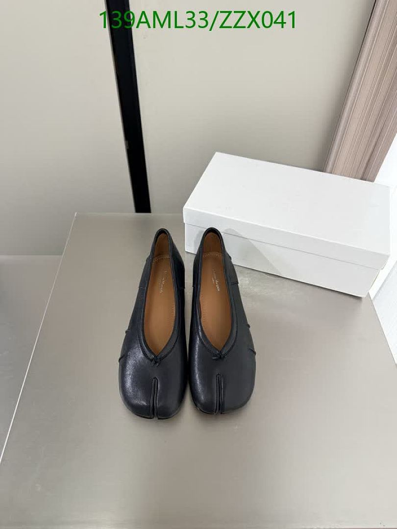 MM6-Women Shoes Code: ZZX041 $: 139USD