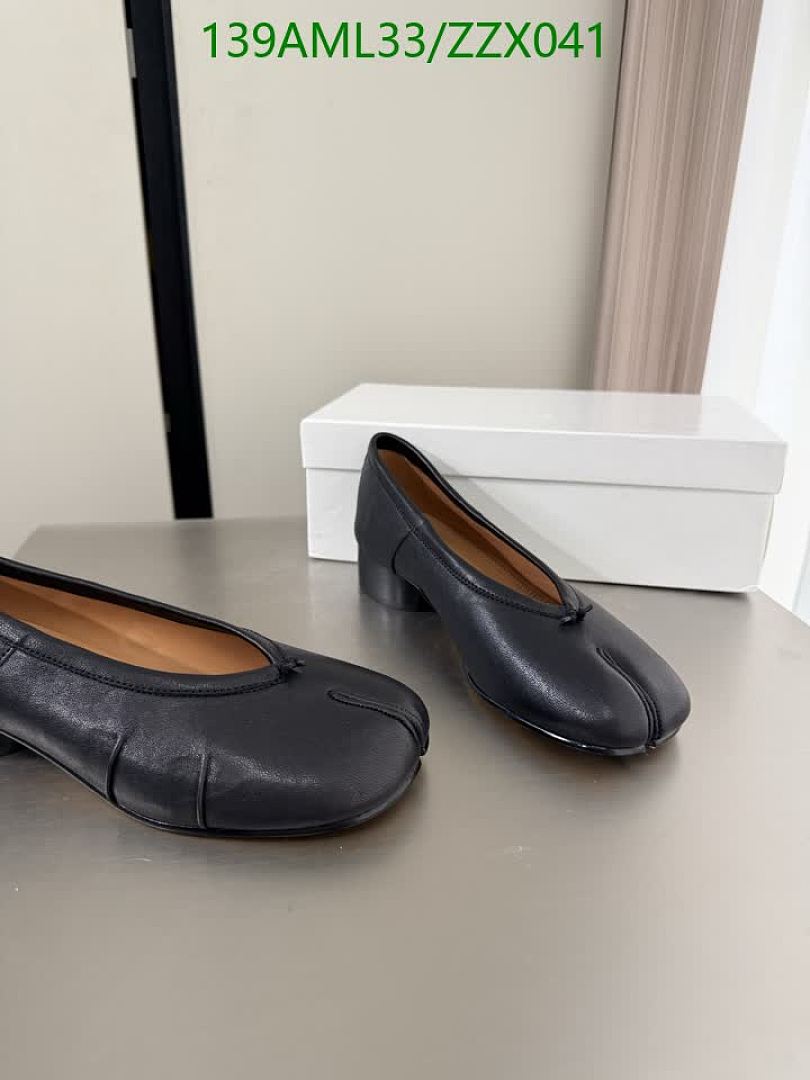 MM6-Women Shoes Code: ZZX041 $: 139USD