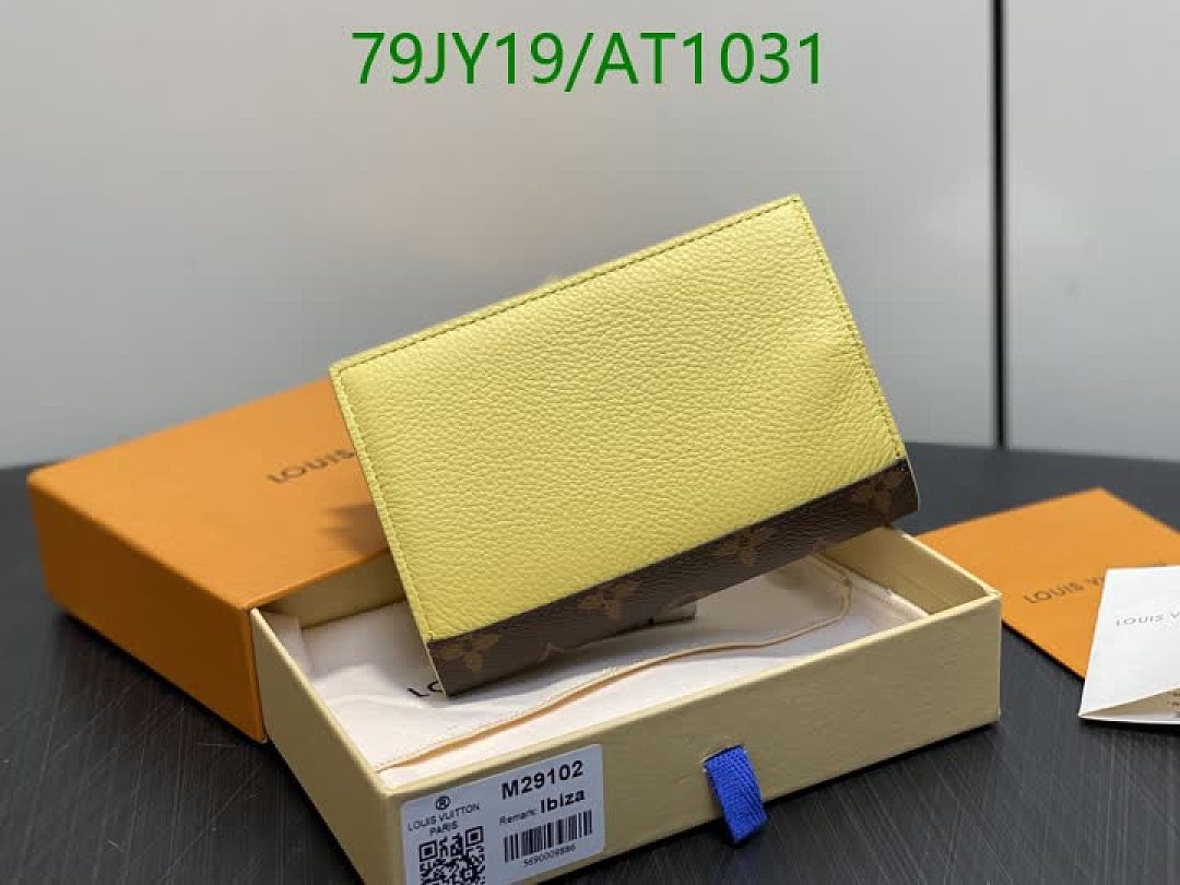 LV-WalletsMirror Quality Code: AT1031 $: 79USD