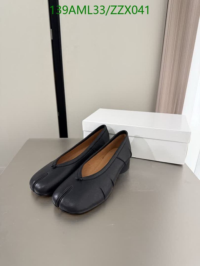 MM6-Women Shoes Code: ZZX041 $: 139USD