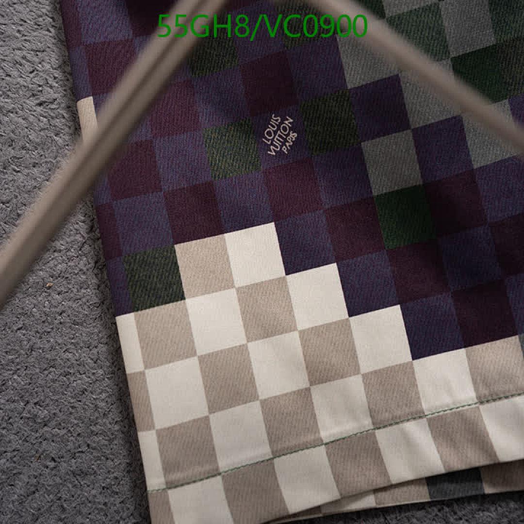 LV-Clothing Code: VC0900 $: 55USD