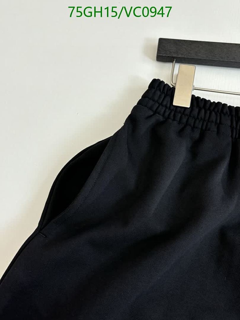 Balenciaga-Clothing Code: VC0947 $: 75USD