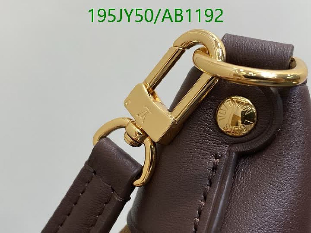 LV-BagsMirror Quality Code: AB1192 $: 195USD