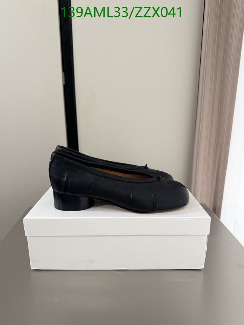 MM6-Women Shoes Code: ZZX041 $: 139USD