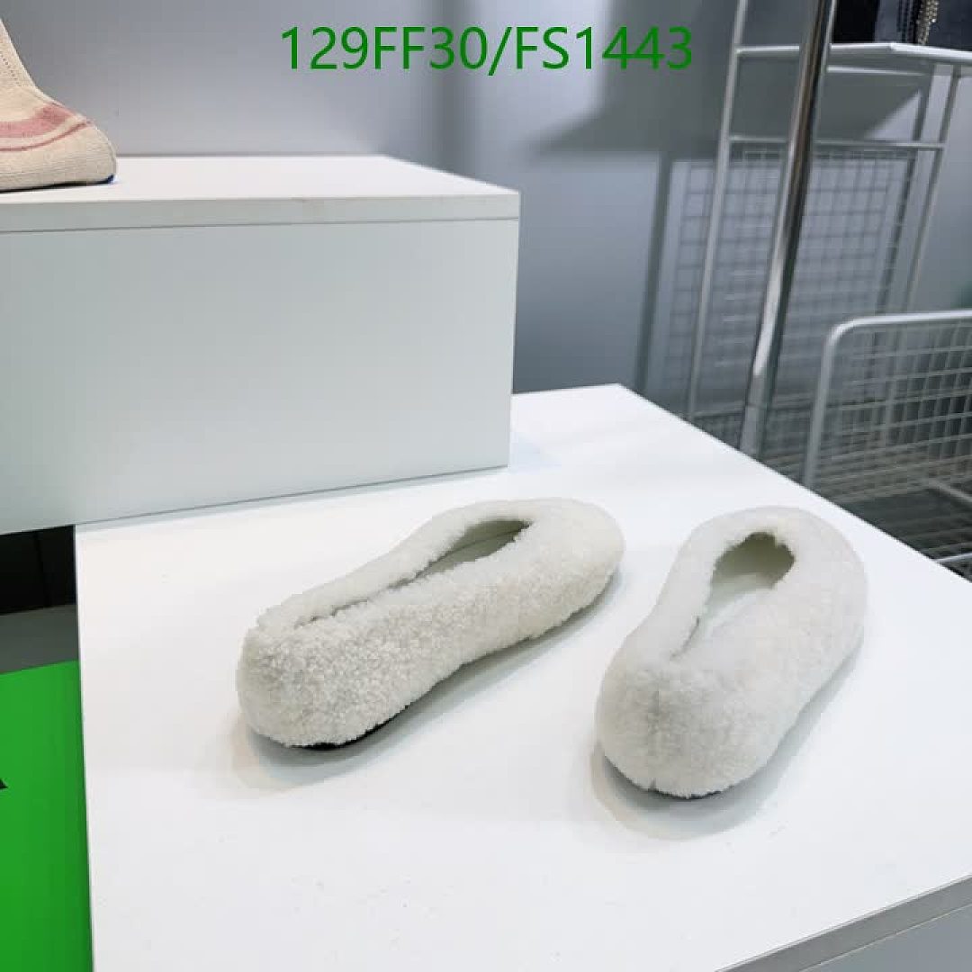 BV-Women Shoes Code: FS1443 $: 129USD