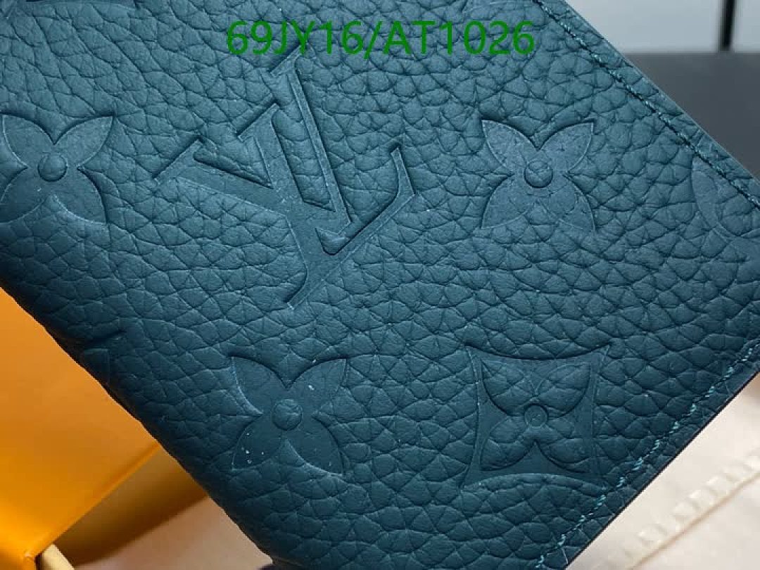 LV-WalletsMirror Quality Code: AT1026 $: 69USD