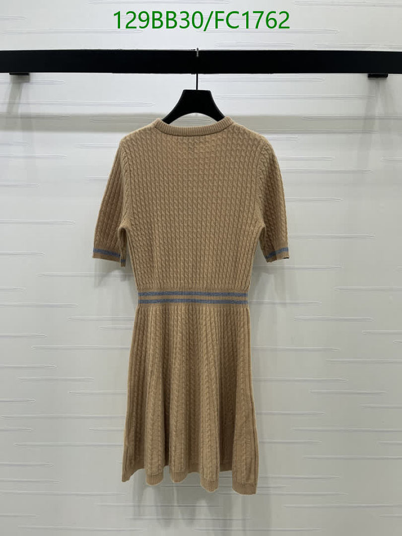 LV-Clothing Code: FC1762 $: 129USD