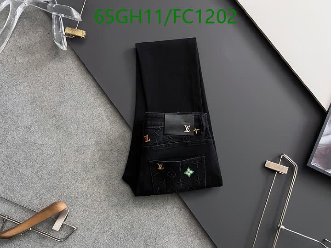 LV-Clothing Code: FC1202 $: 65USD