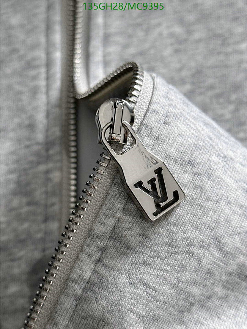 LV-Clothing Code: MC9395 $: 135USD