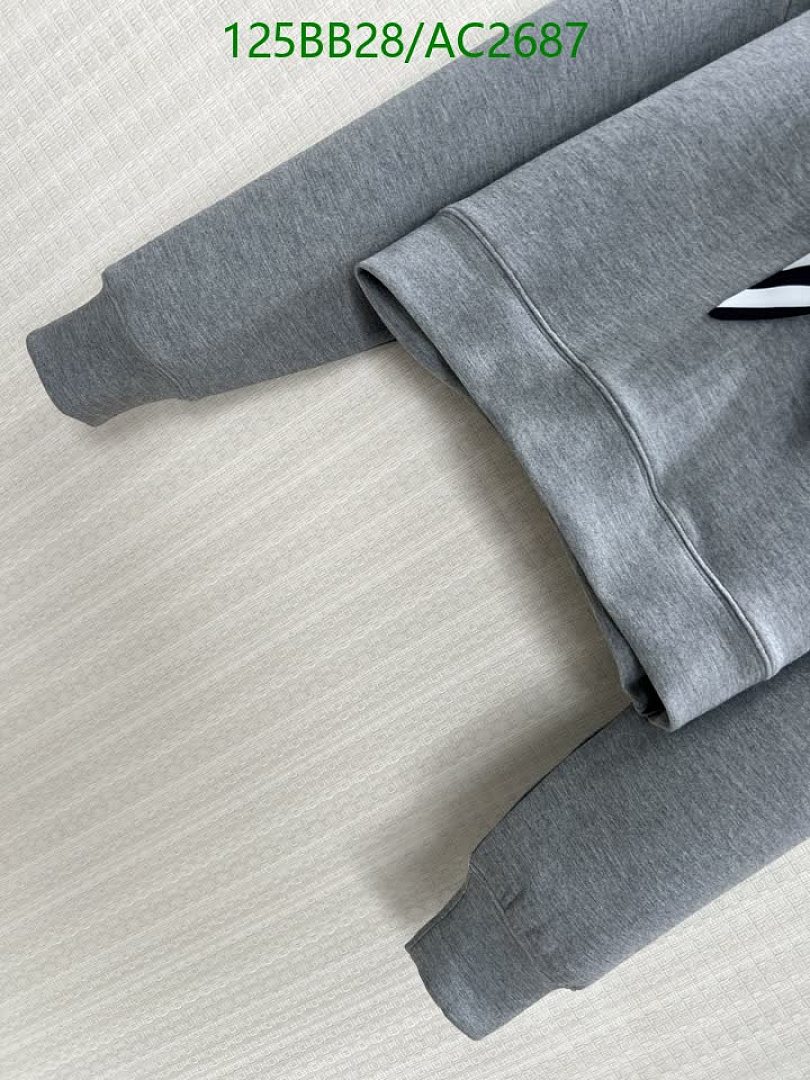 LV-Clothing Code: AC2687 $: 125USD