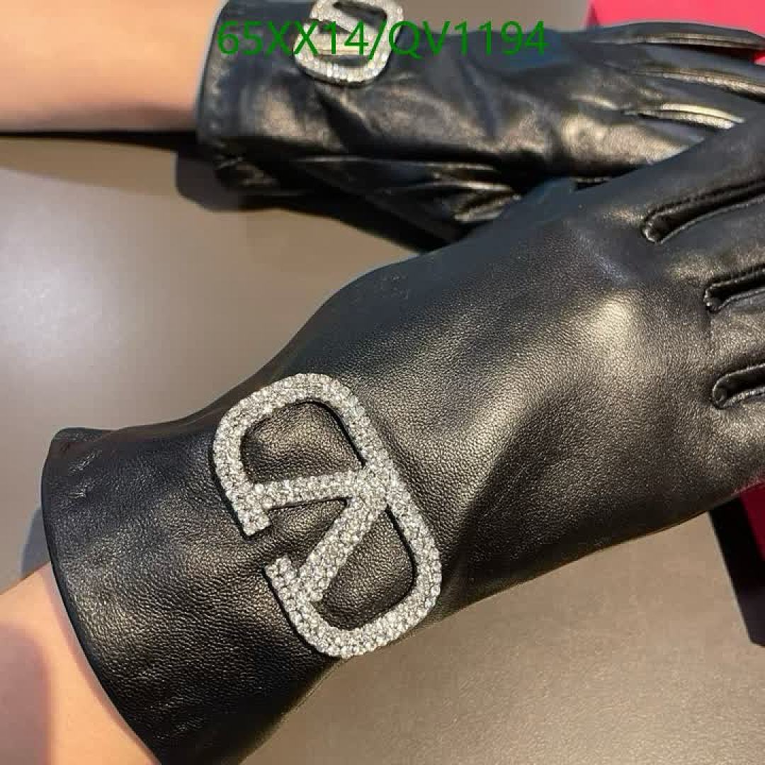 Valentino-Gloves Code: QV1194 $: 65USD