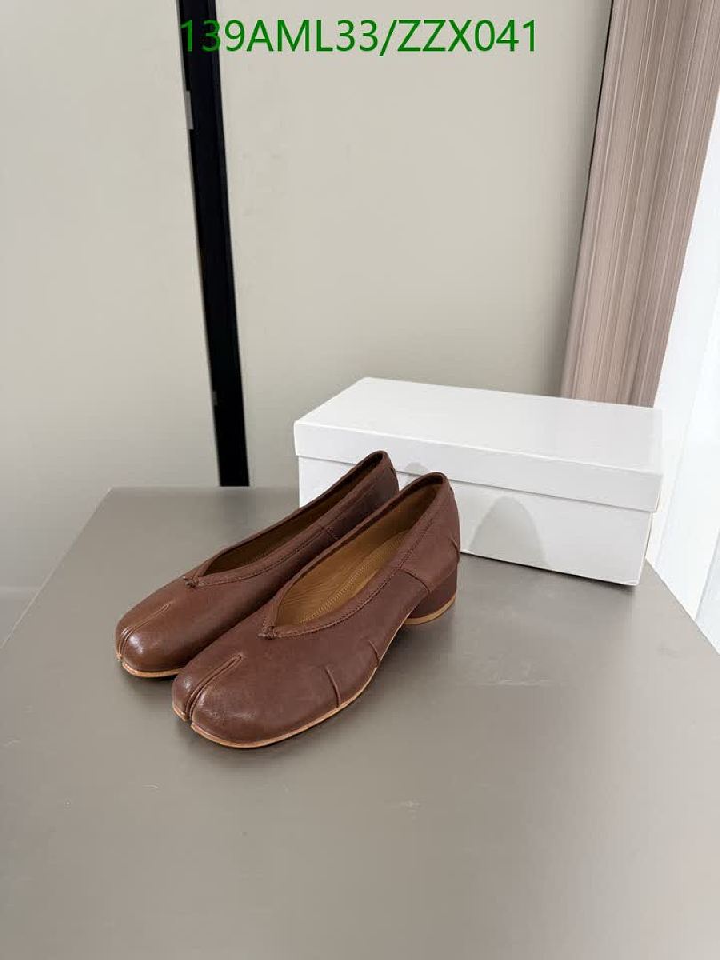 MM6-Women Shoes Code: ZZX041 $: 139USD