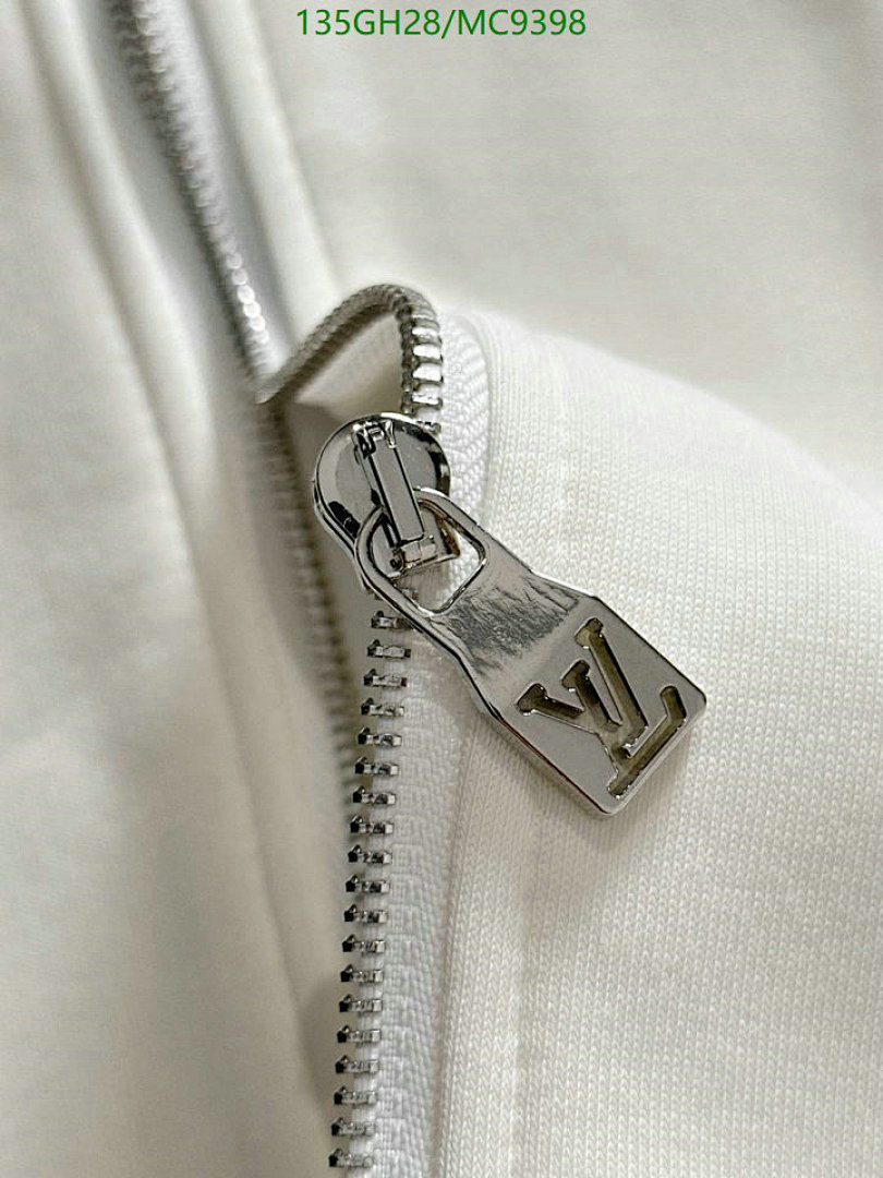 LV-Clothing Code: MC9398 $: 135USD