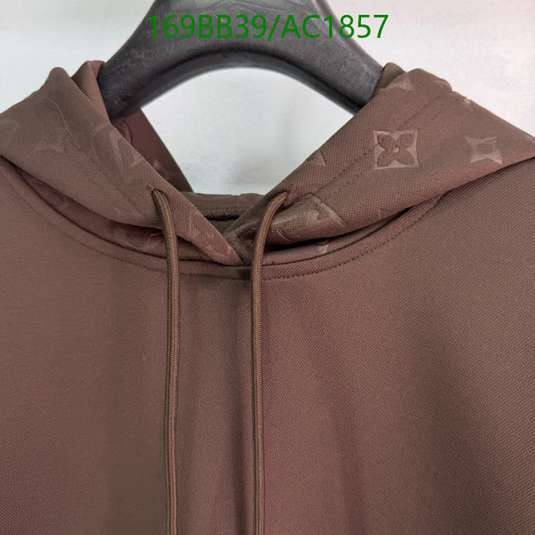 LV-Clothing Code: AC1857 $: 169USD