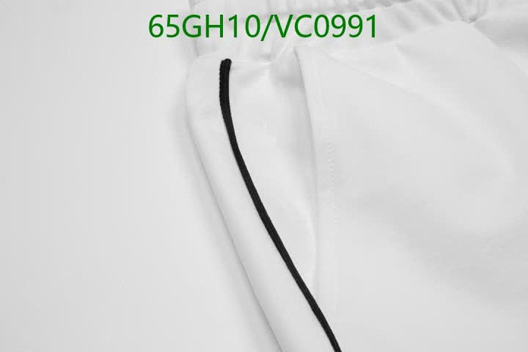 Burberry-Clothing Code: VC0991 $: 65USD