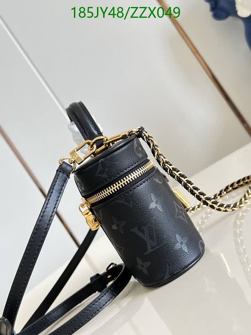 LV-BagsMirror Quality Code: ZZX049 $: 235USD