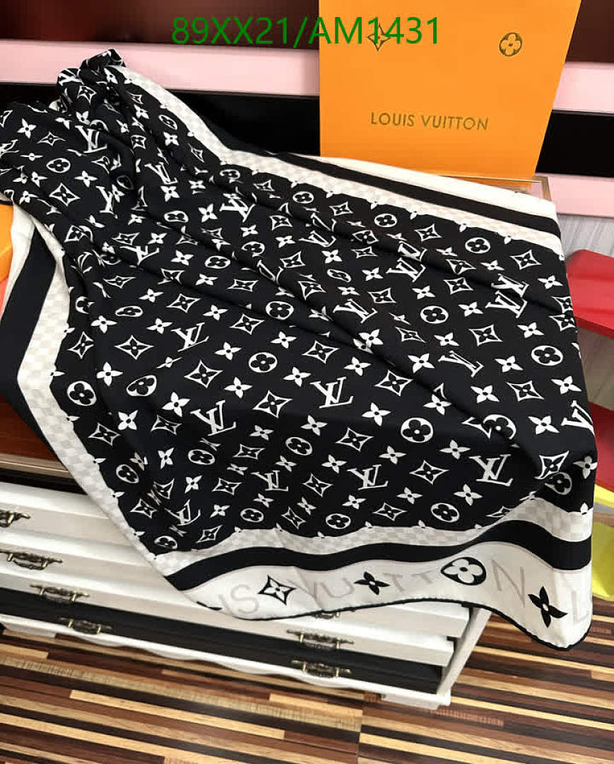LV-Scarves Code: AM1431 $: 89USD