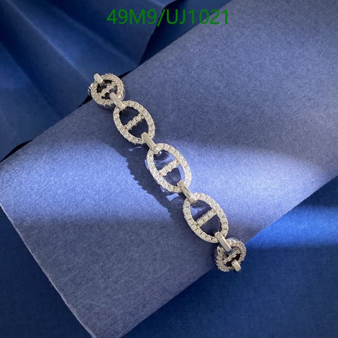 Apm-Jewelry Code: UJ1021 $: 49USD