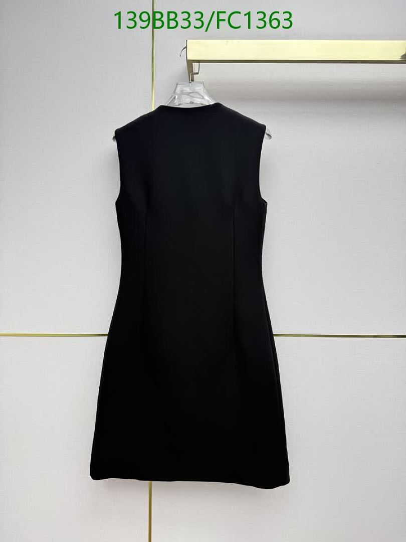 LV-Clothing Code: FC1363 $: 139USD