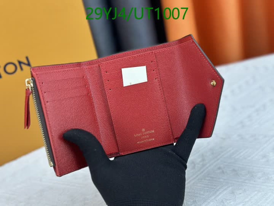 LV-Wallets-4A Quality Code: UT1007 $: 29USD