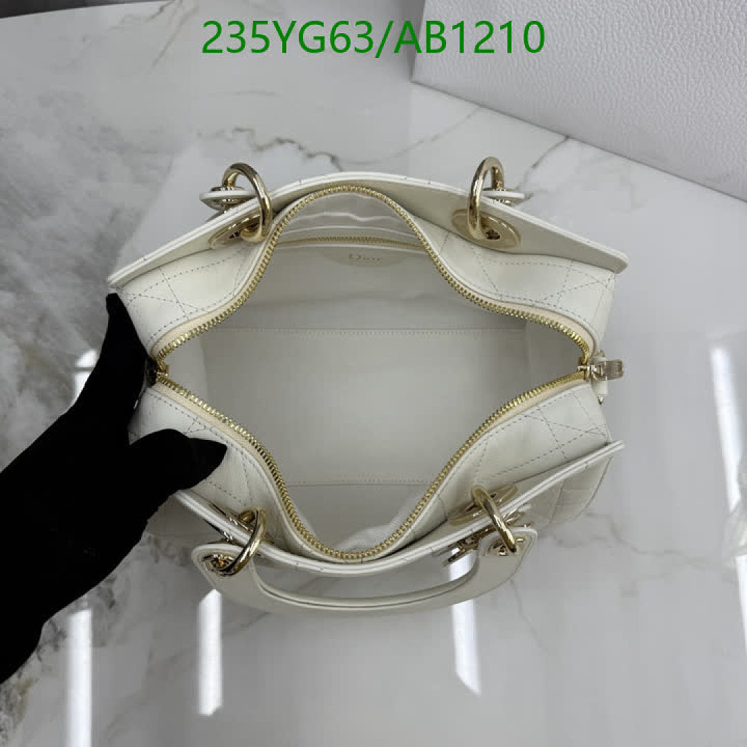 Dior-BagsMirror Quality Code: AB1210 $: 235USD