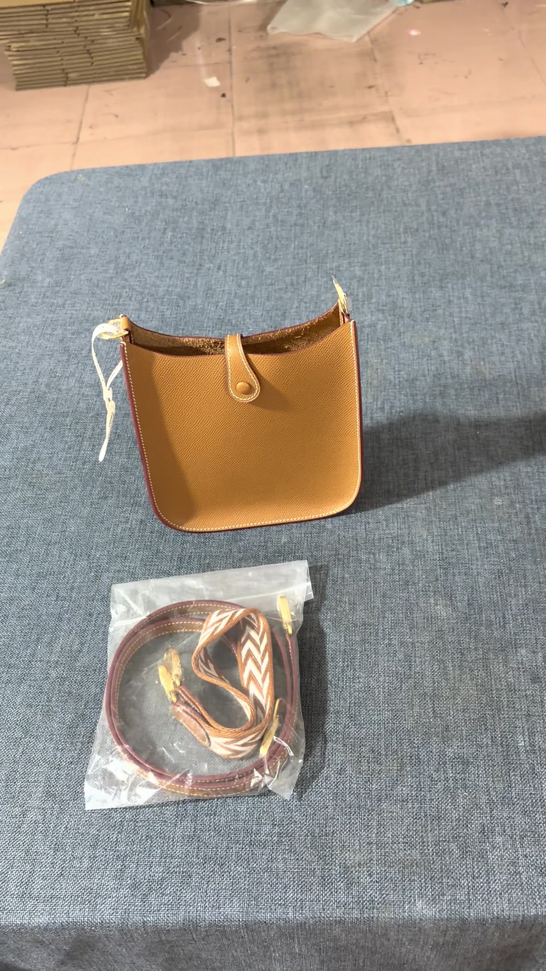Hermes-Bags-Mirror Quality Code: UB1114 $: 259USD
