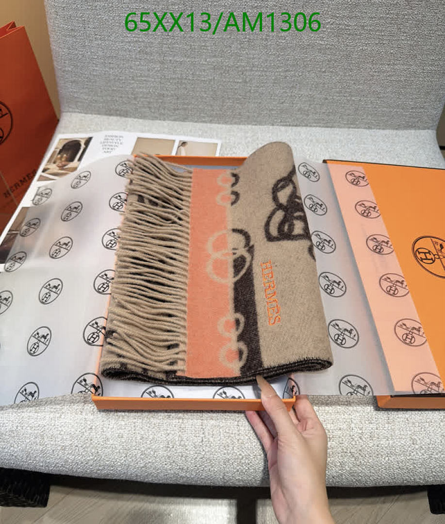 Hermes-Scarves Code: AM1306 $: 65USD