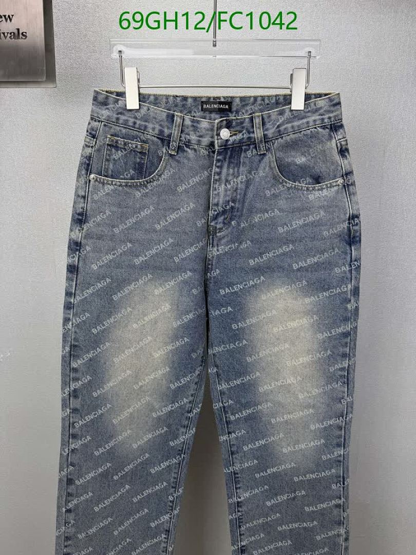 Balenciaga-Clothing Code: FC1042 $: 69USD