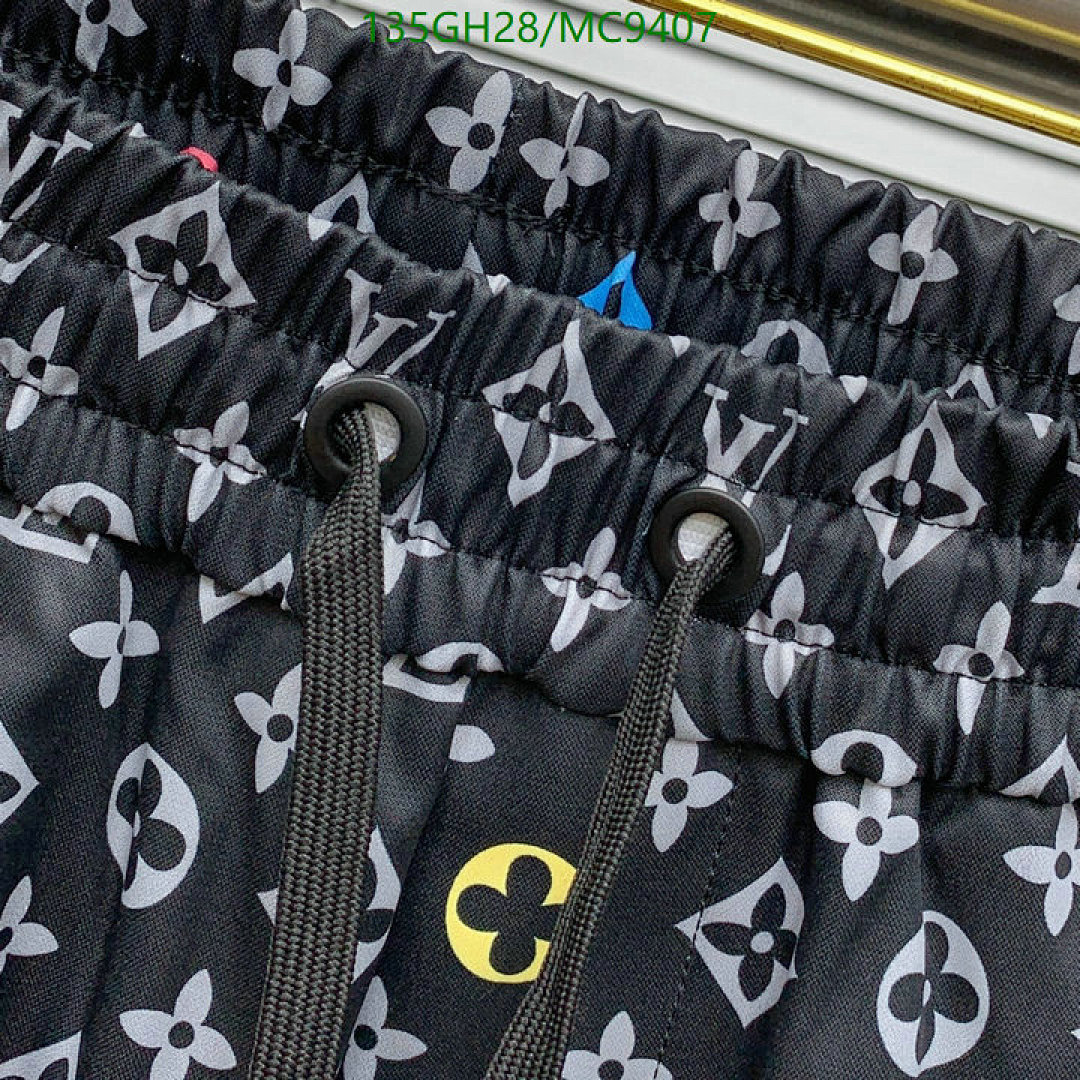 LV-Clothing Code: MC9407 $: 135USD