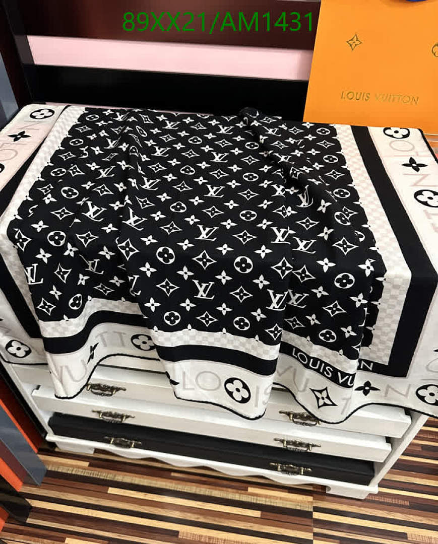 LV-Scarves Code: AM1431 $: 89USD