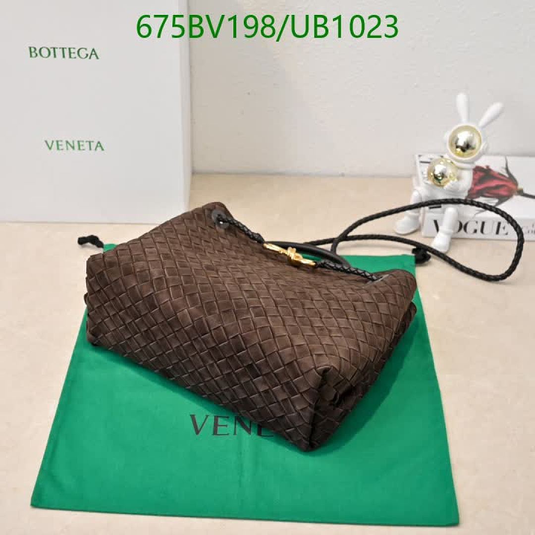 BV-BagsMirror Quality Code: UB1023 $: 675USD