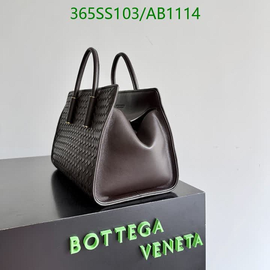 BV-BagsMirror Quality Code: AB1114 $: 365USD