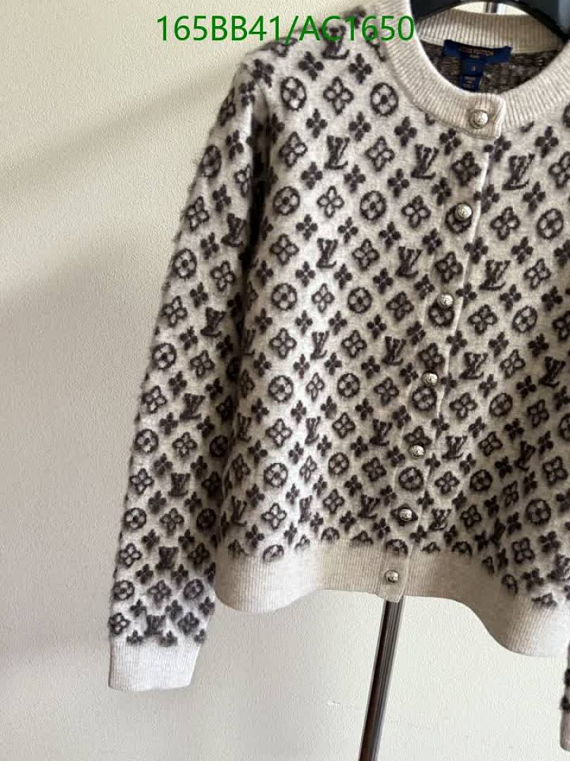 LV-Clothing Code: AC1650 $: 165USD