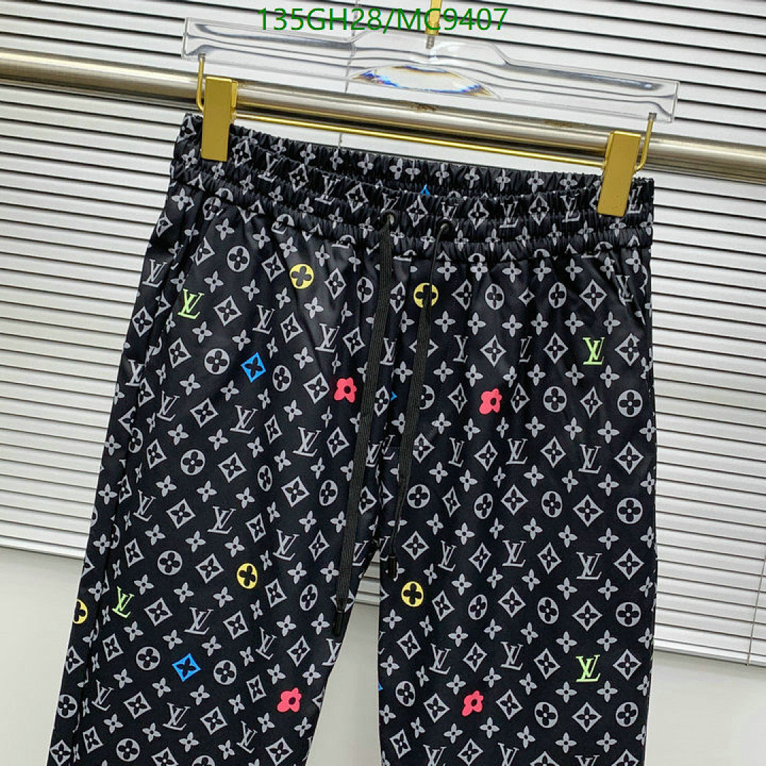 LV-Clothing Code: MC9407 $: 135USD
