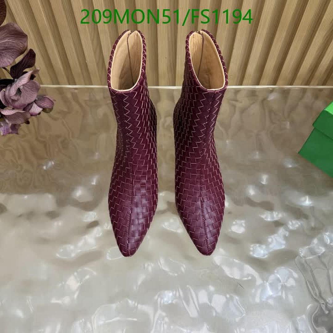 BV-Women Shoes Code: FS1194 $: 209USD