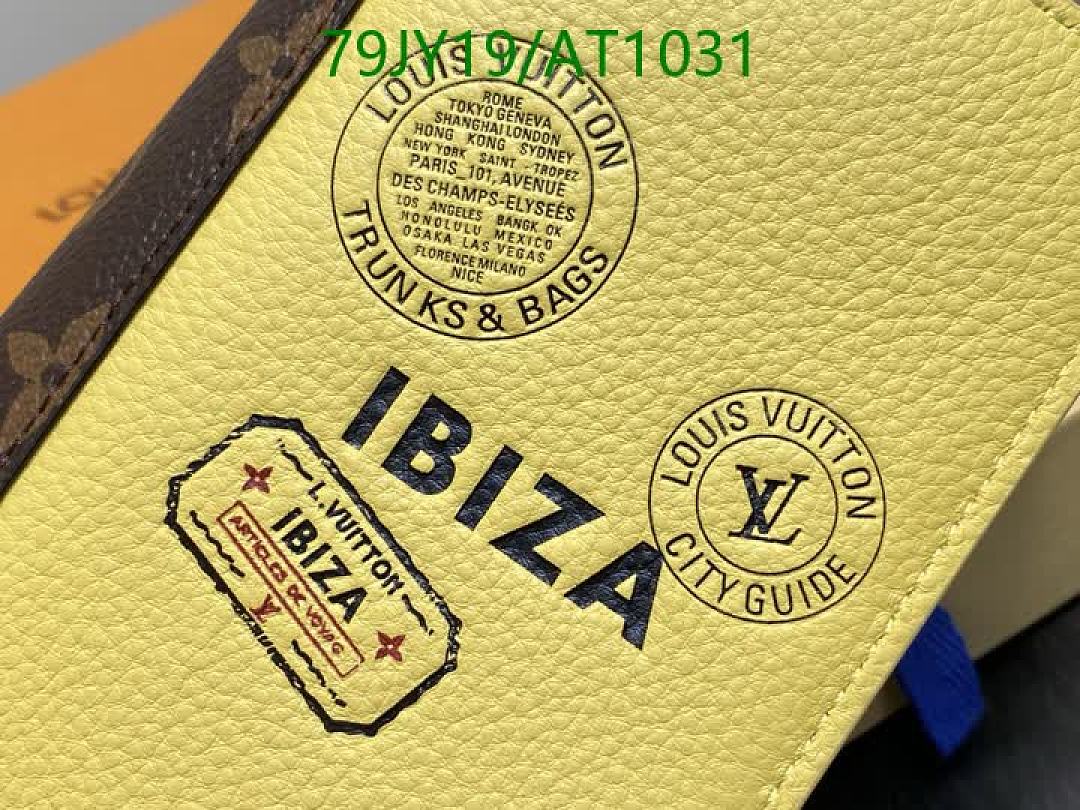 LV-WalletsMirror Quality Code: AT1031 $: 79USD
