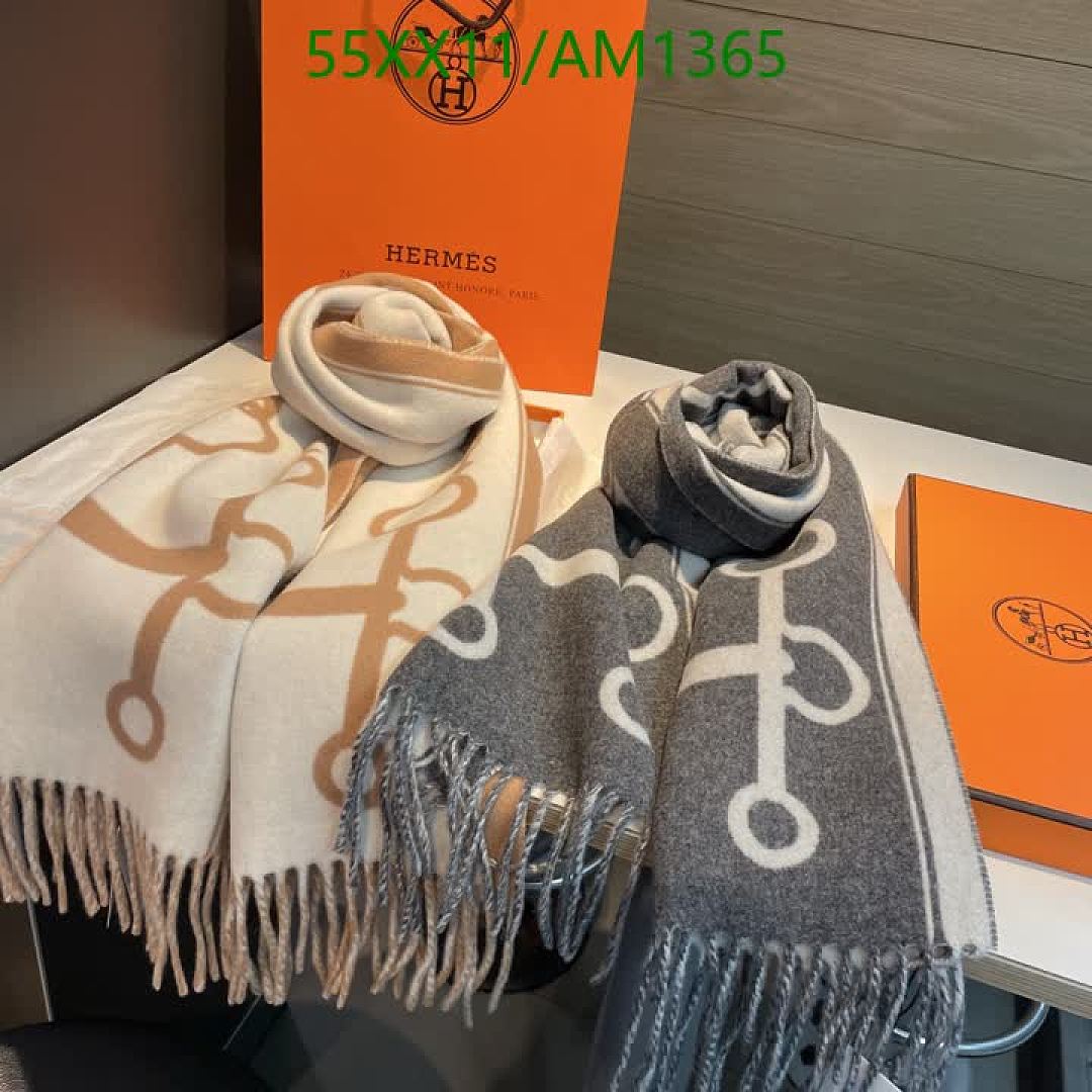 Hermes-Scarves Code: AM1365 $: 55USD