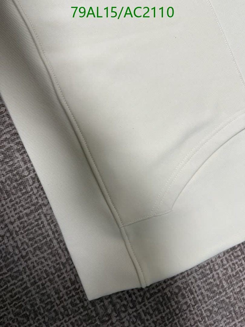 LV-Clothing Code: AC2110 $: 79USD