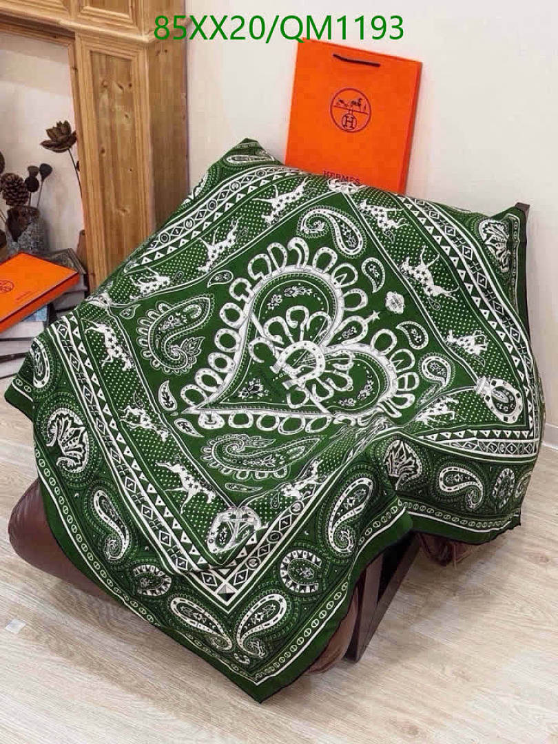 Hermes-Scarves Code: QM1193 $: 85USD