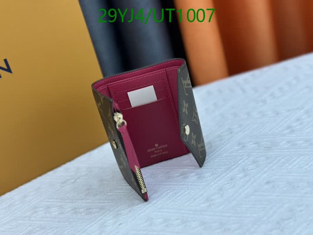 LV-Wallets-4A Quality Code: UT1007 $: 29USD