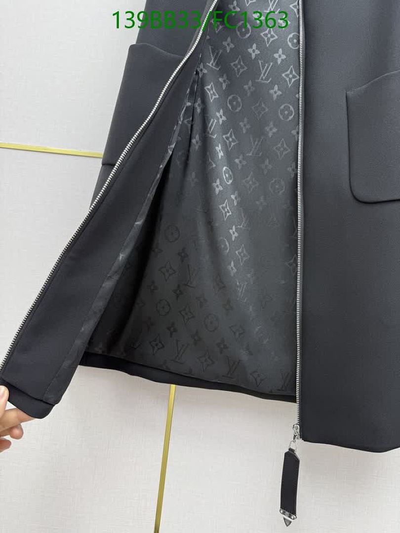 LV-Clothing Code: FC1363 $: 139USD