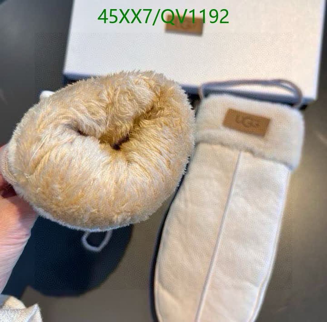 UGG-Gloves Code: QV1192 $: 45USD