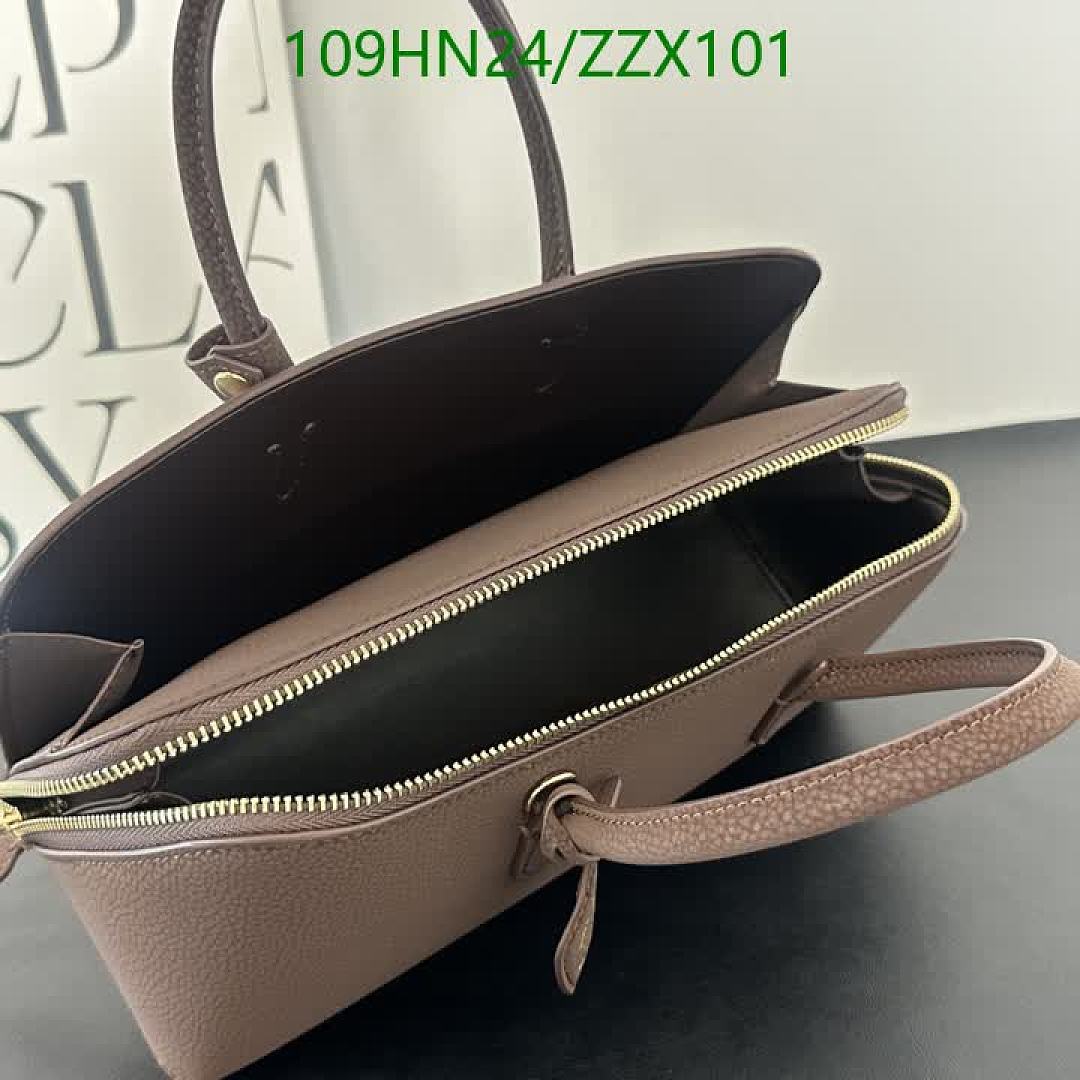 Alaia-Bags4A Quality Code: ZZX101 $: 109USD
