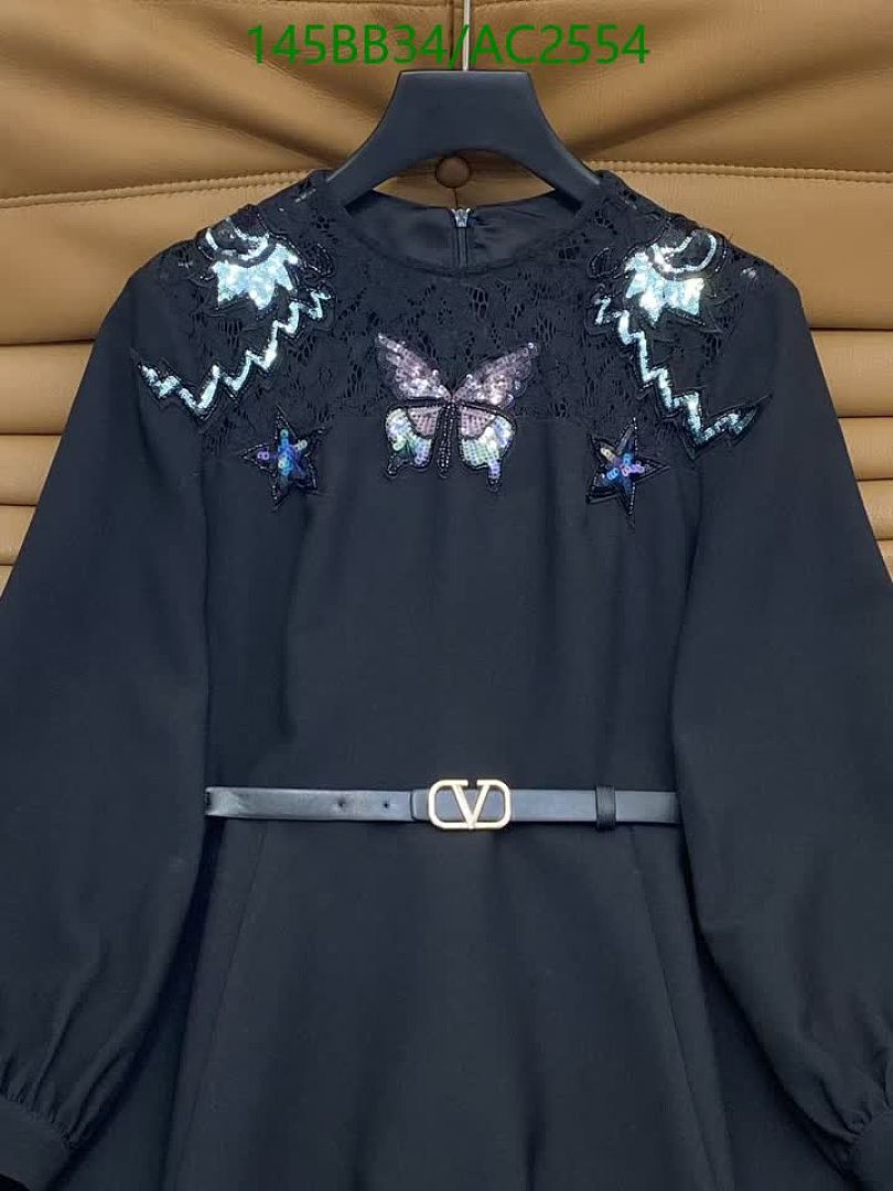 Valentino-Clothing Code: AC2554 $: 145USD
