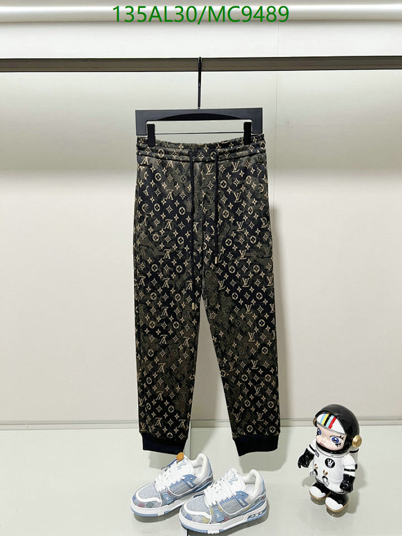 LV-Clothing Code: MC9489 $: 135USD
