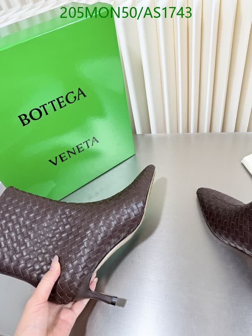 BV-Women Shoes Code: AS1743 $: 205USD