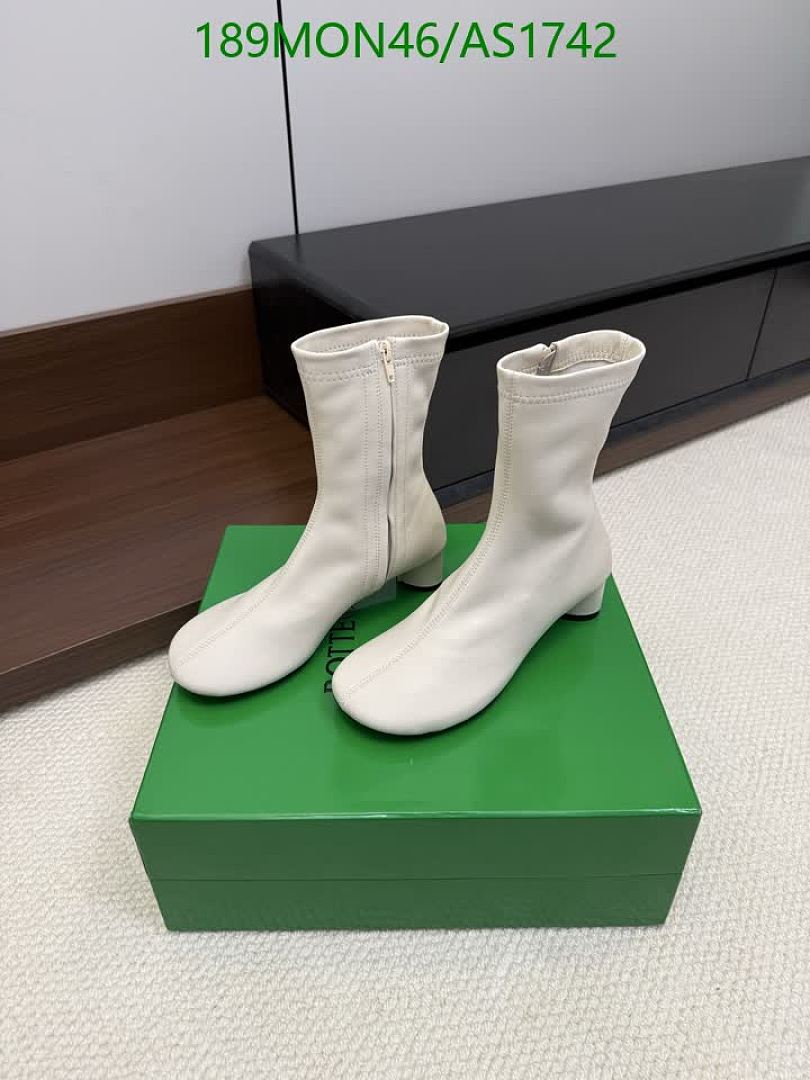 BV-Women Shoes Code: AS1742 $: 189USD