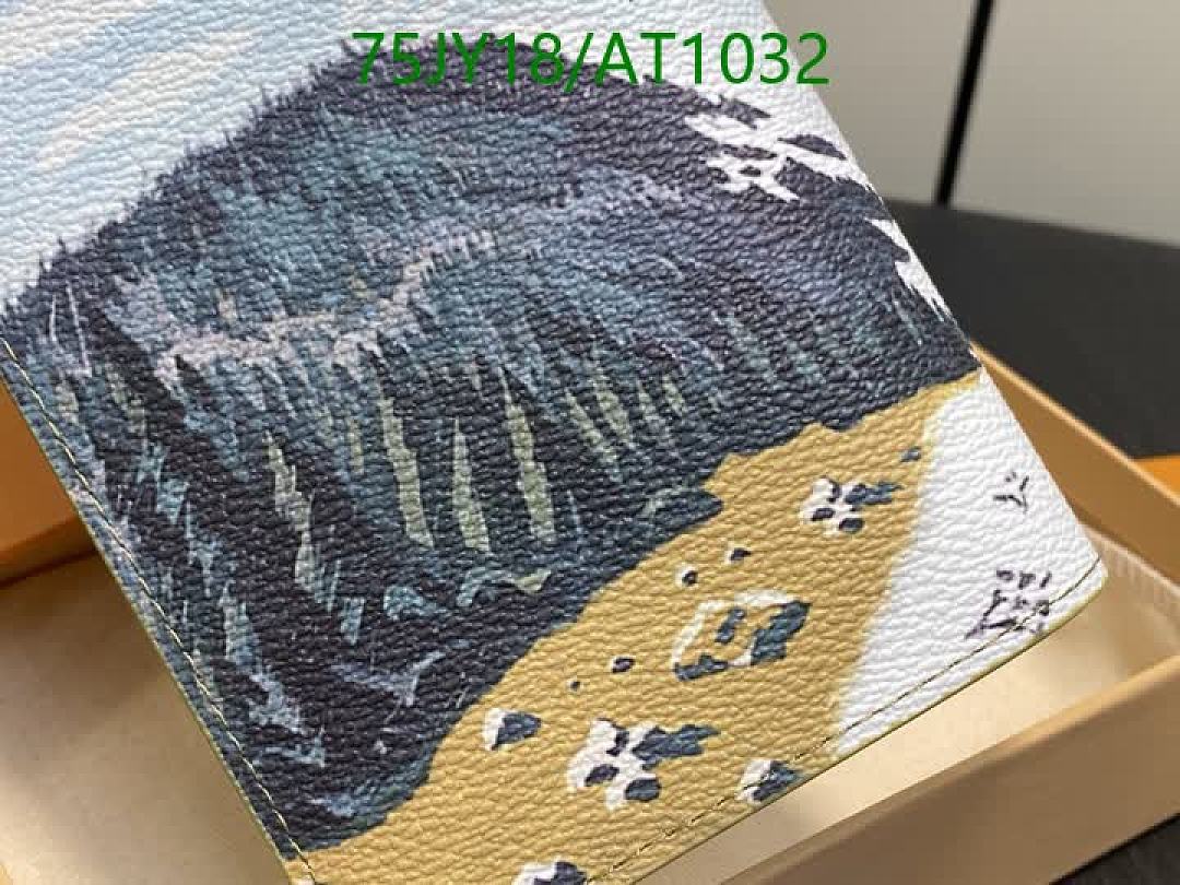 LV-WalletsMirror Quality Code: AT1032 $: 75USD