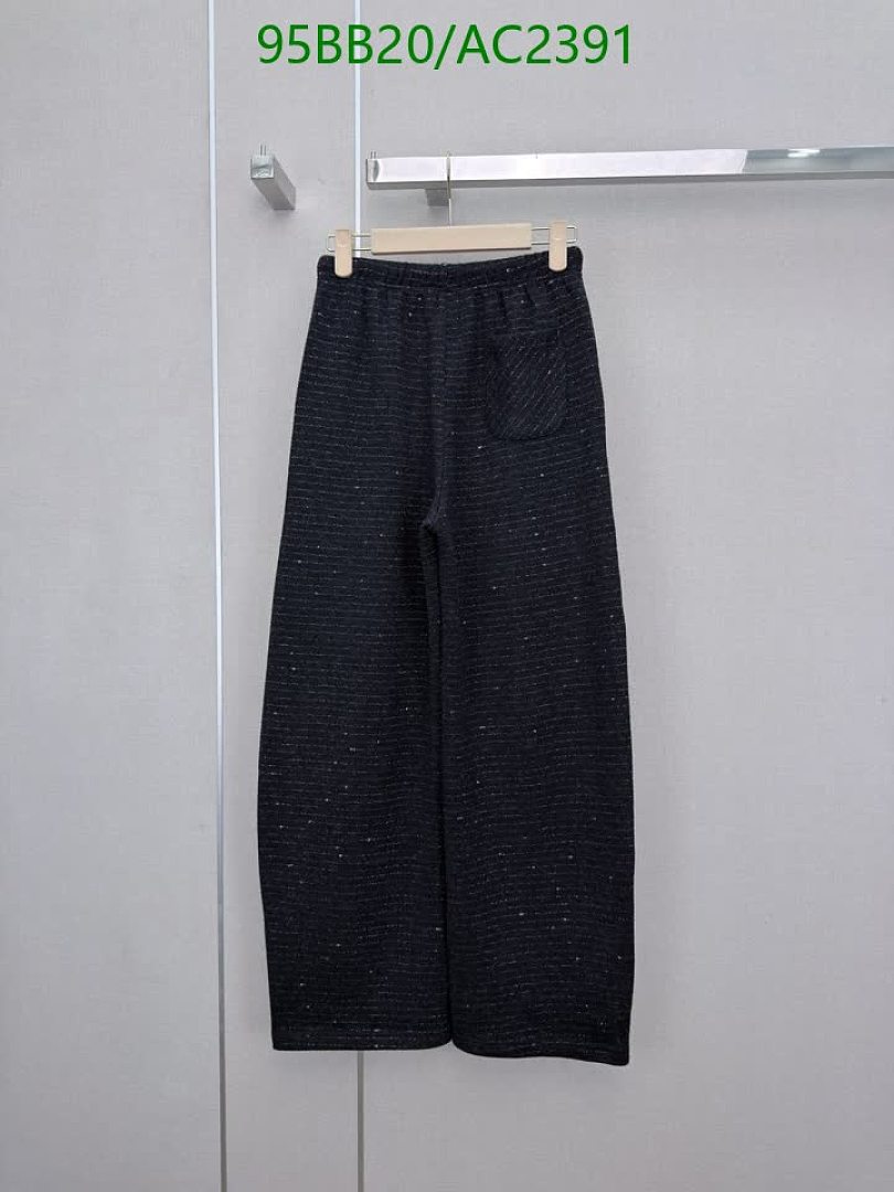 AMI-Clothing Code: AC2391 $: 95USD