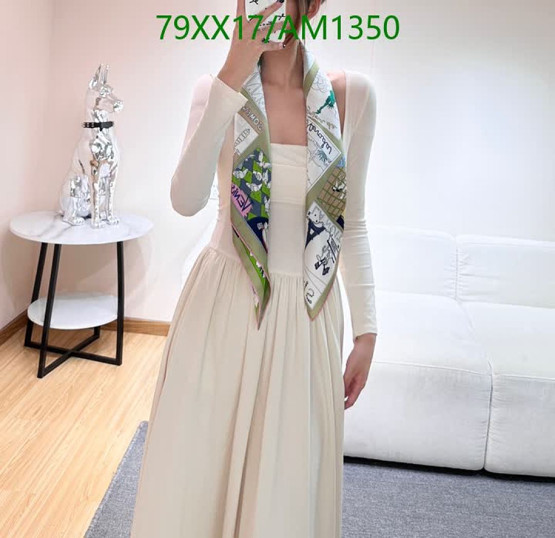 Hermes-Scarves Code: AM1350 $: 79USD